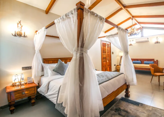 Book Luxury Resort Suite in Bhor Pune – Akash Rooms | Toyam